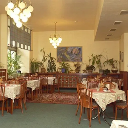 Splendid 3* Prague